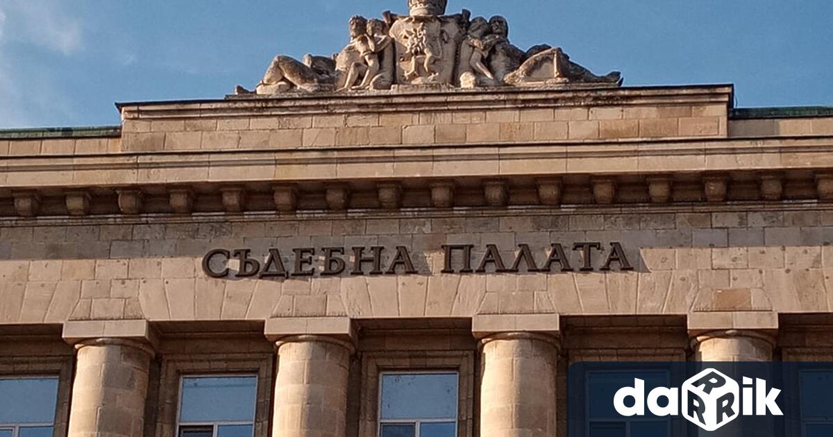 Всяка творба трябва да съдържа титулна страница със следната информация: