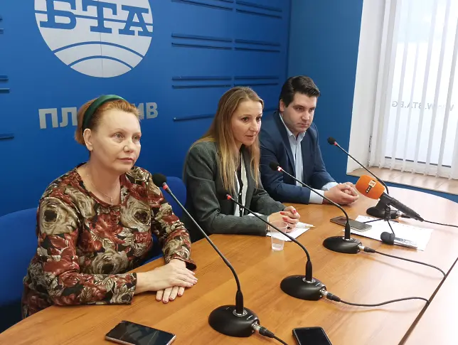 От ДБ Пловдив поискаха оставката на кмета заради поръчката за почистването на Марица