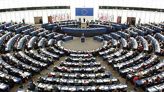 Европейският парламент прие днес призив за мащабно увеличение на военната