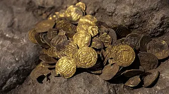 Златни монети, скрити през VII век, откриха в Израел