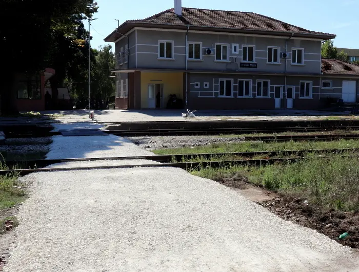 Изграждат пешеходен прелез при сградата на ЖП-гарата в Генерал Тошево