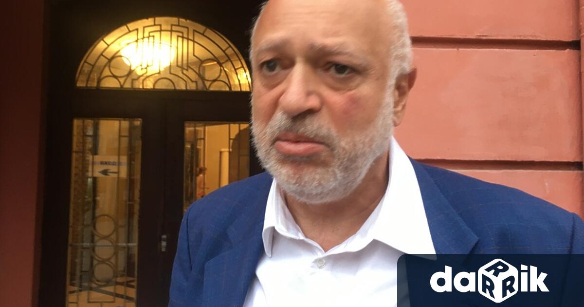 Министърът на културата проф. Велислав Минеков ще гостува днес в