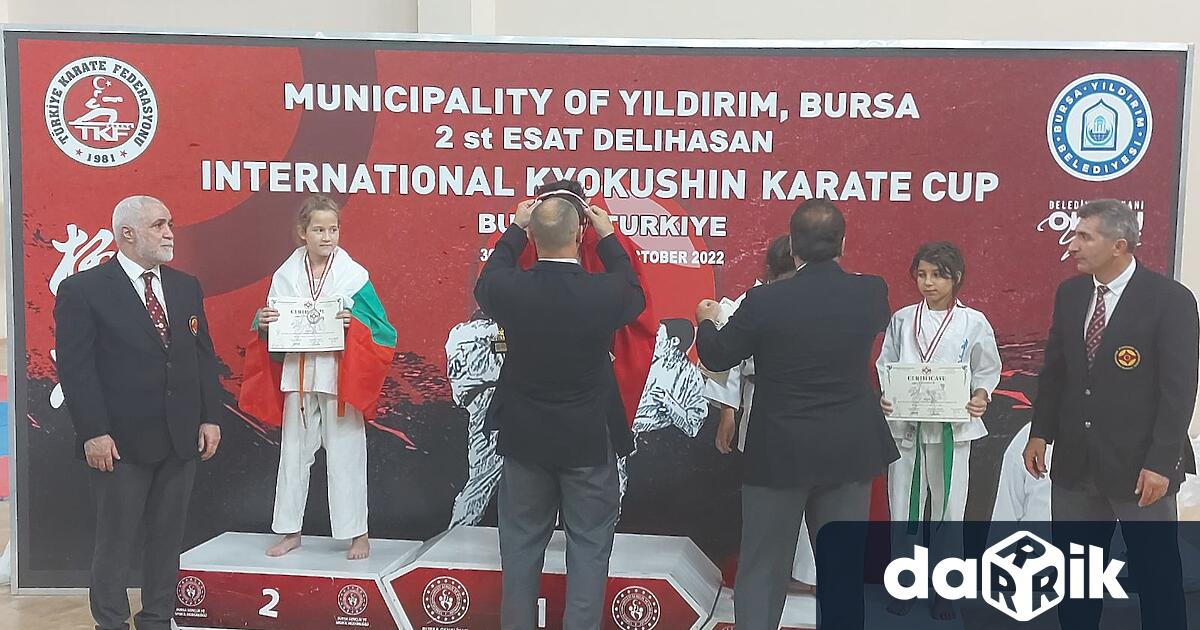 Иключително силен дебют на международното състезание по киокушин в Бурса-