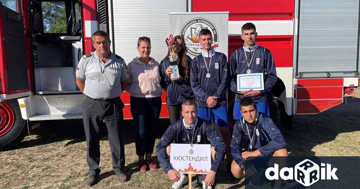 Отборът наЕзиковата гимназияМладдоброволец“ се завърна от първотоНационално състезание за млади
