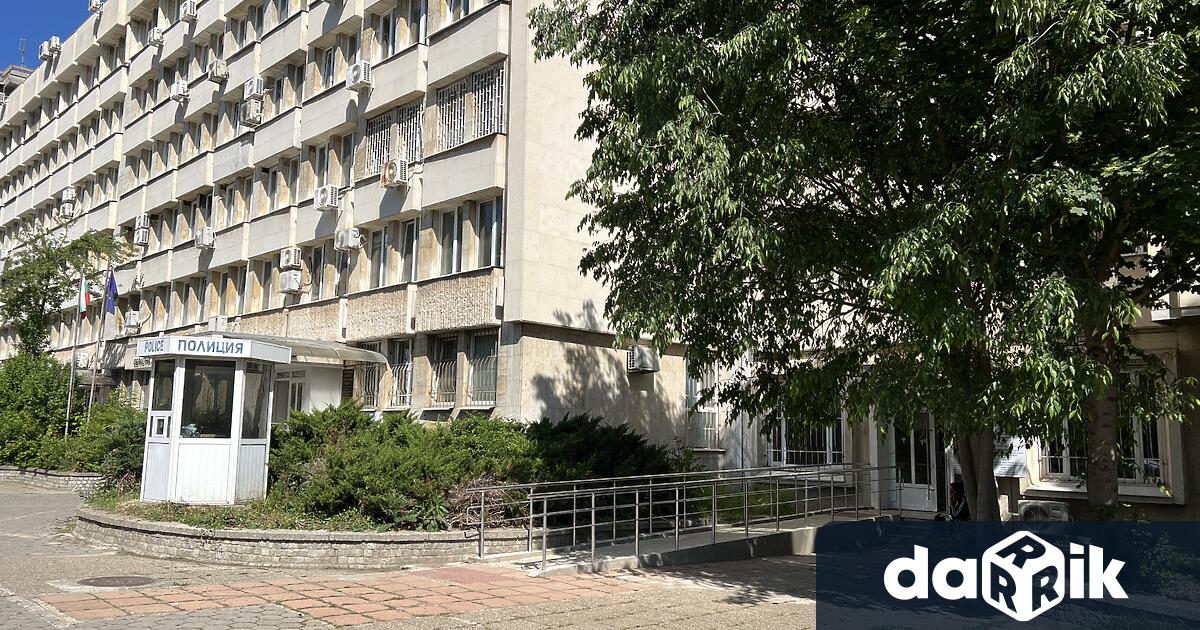 Дупнишки полицаи са установили извършителите на кражба на пари и