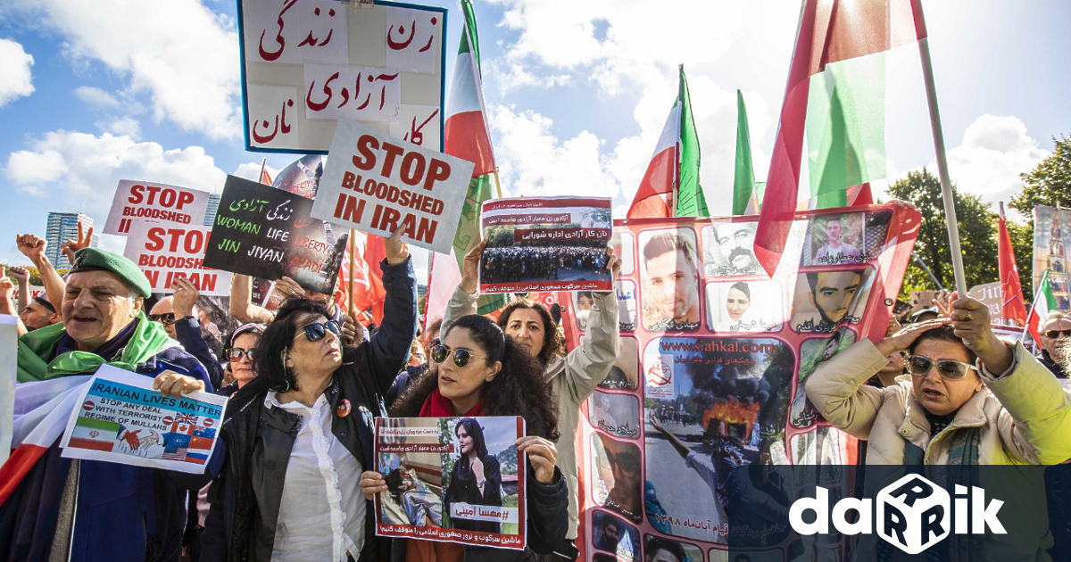 Със съботните демонстрации заради смъртта на 22-годишната Махса Амини протестната