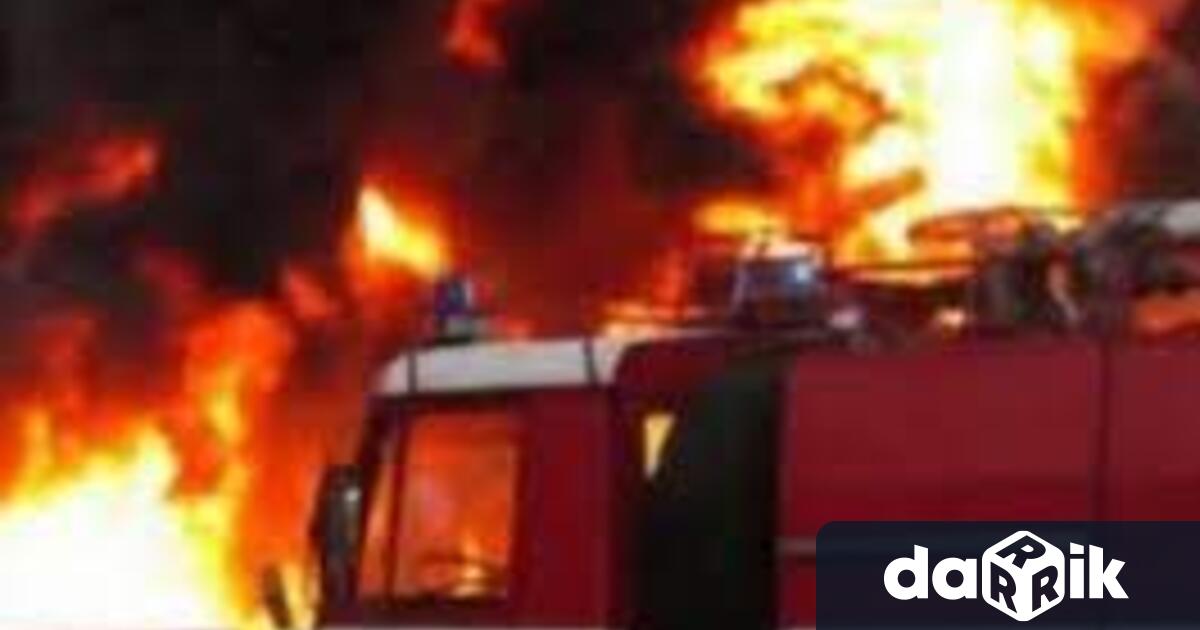 На 09.10.2022г., в 03:15ч. служители на РСПБЗН-Враца са загасили горящ