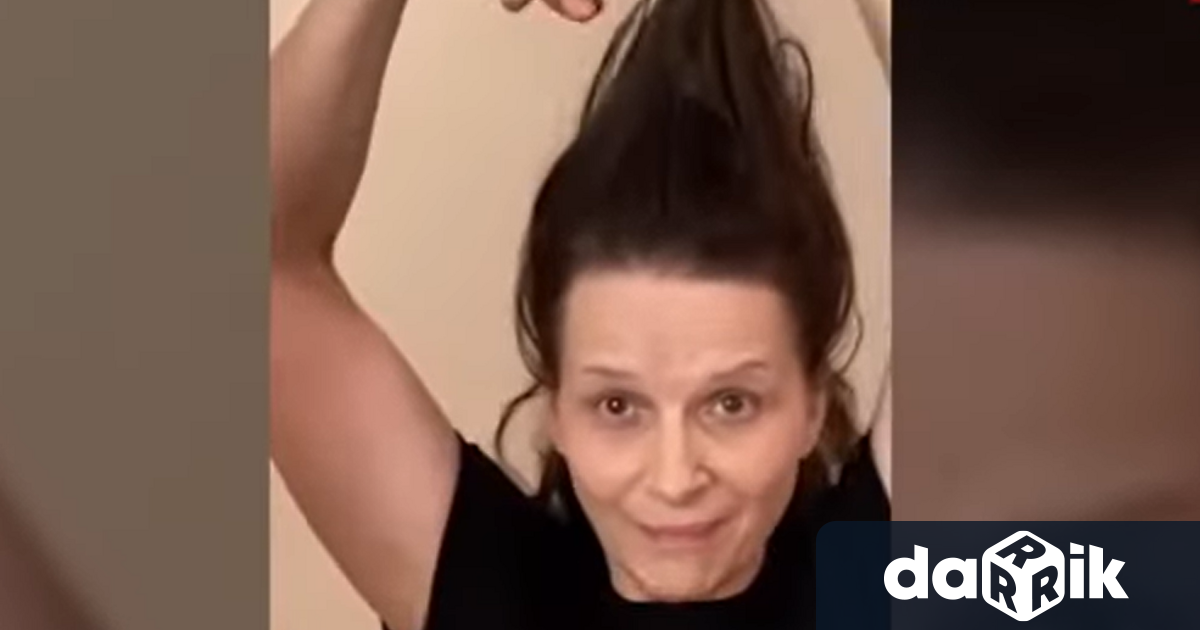 Водещи френски актриси, сред които Жулиет Бинош и Изабел Юпер,