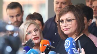 На 12 октомври от 14 00 часа Корнелия Нинова Борислав Гуцанов