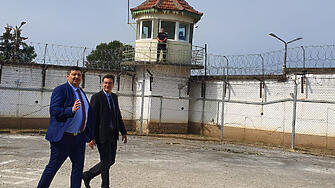 На 10 ти октомври министърът на правосъдието Крум Зарков посети затвора