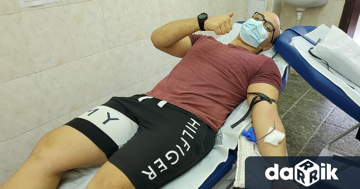 Англичанинът Джонатан Айлс и Тихомир Иванов от Пазарджик са поредните