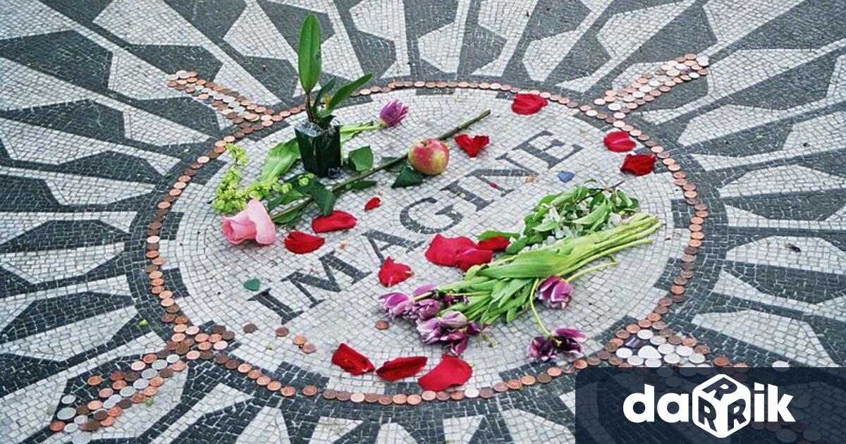 Преди броени дни, на 9 октомври, се навършиха 82 години