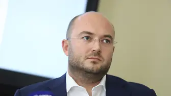 Председателят на СОС поиска оставката на заместника си, който се опита да свали украинското знаме