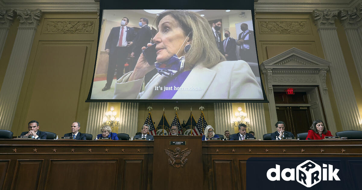 В непоказвани досега кадри се вижда как председателят на Камарата