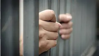 Близо 15 грама канабис вкараха в ареста 43-годишен мъж от Видин