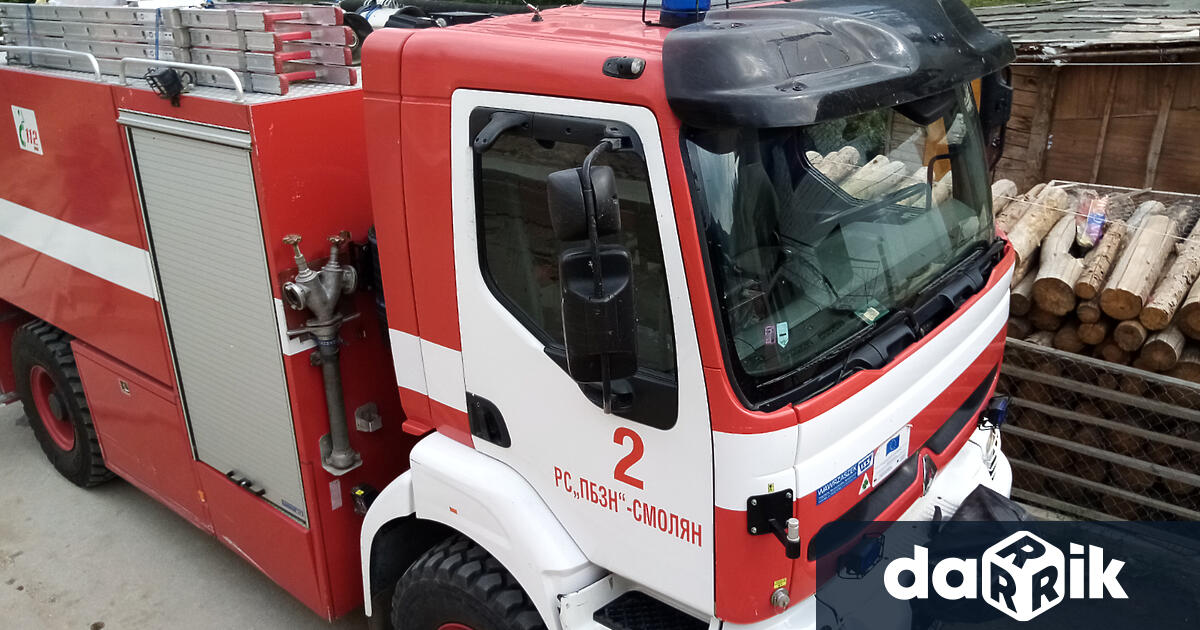 Не загасена цигара подпали къща в доспатското село Любча, информират