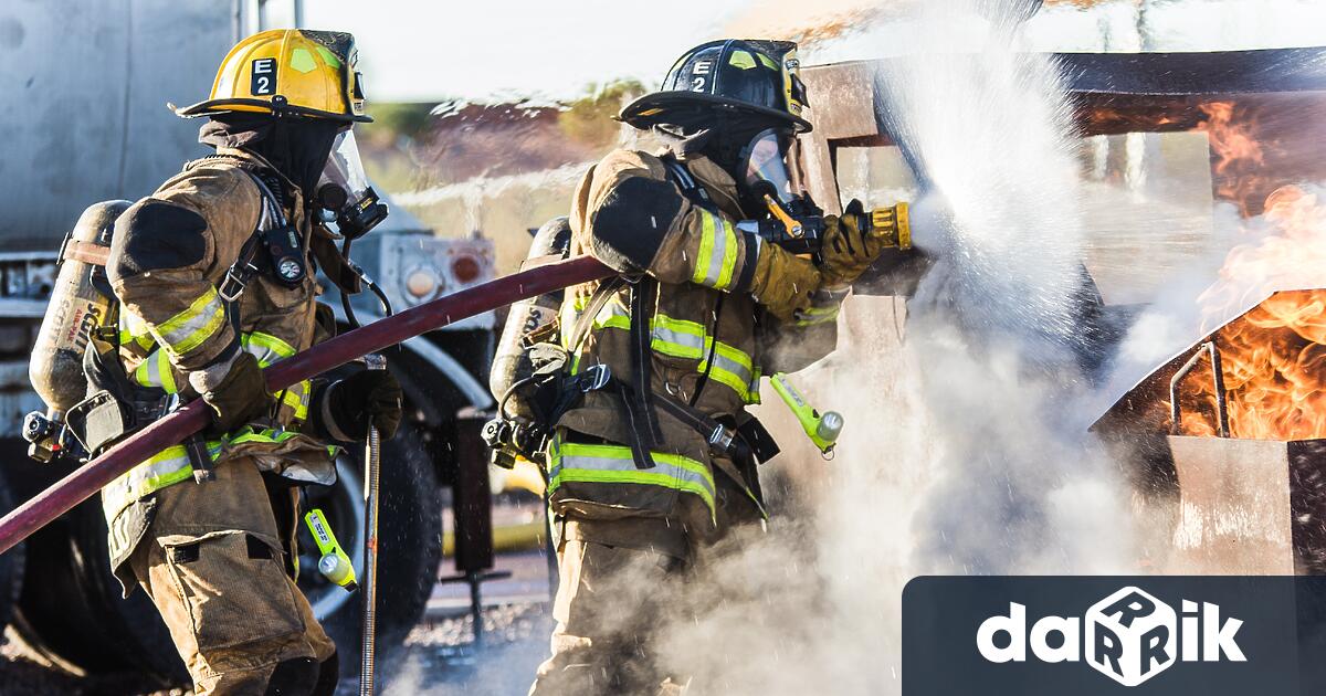 Микробус се запали на автомагистрала Тракия. Инцидентът е станал малко