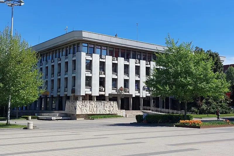 Едно работно място по Програма „Старт в кариерата“ осигури Областна администрация Плевен