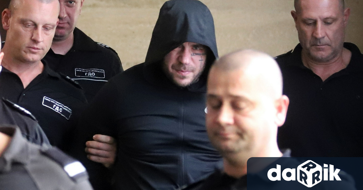 Трима шефове на районни управления и бивш ръководител на Сектор