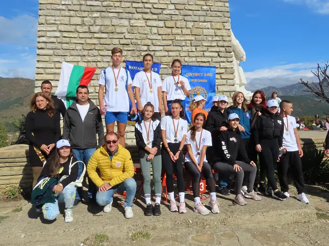 Близо 250 ученици изкачваха скоростно Хамам баир в състезание на Ротари клуб-Сливен