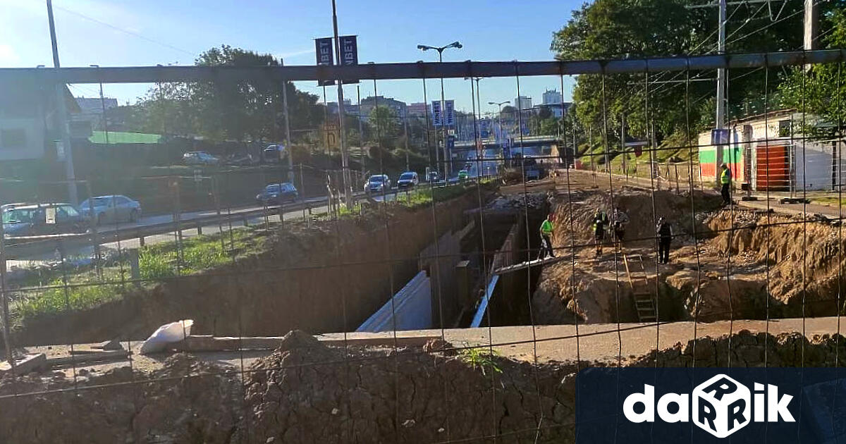 Строително-ремонтните дейности по изграждането на задържателен резервоар по бул. Христо