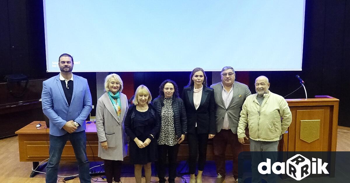 В Деня на българския лекар – 19 октомври, съветниците от