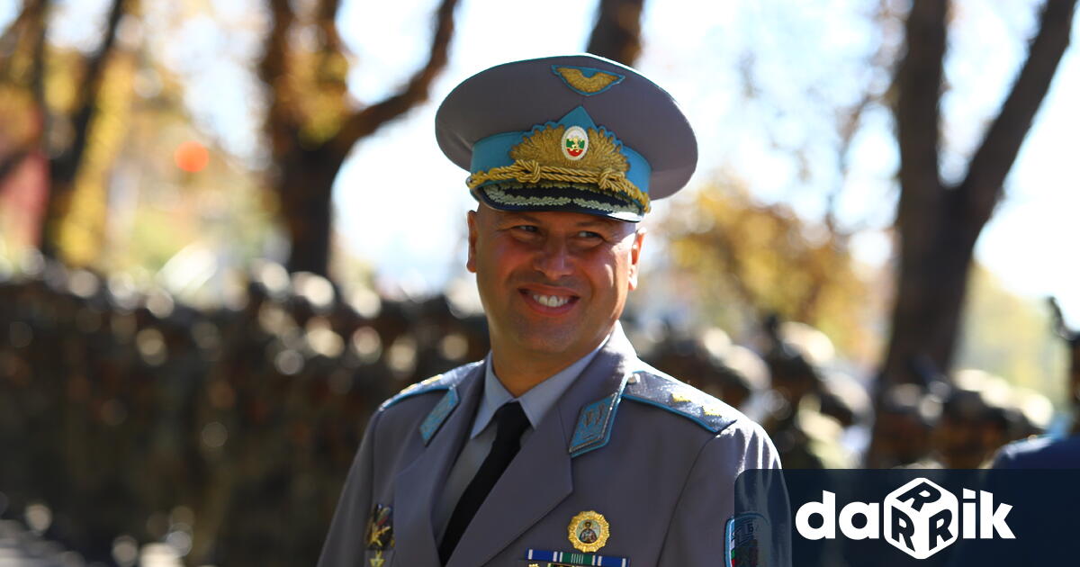 За ускоряване на процеса по преоборудването и превъоръжаването на Специалните