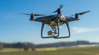 Киев е атакуван с дронове камикадзе рано в понеделник заяви началникът