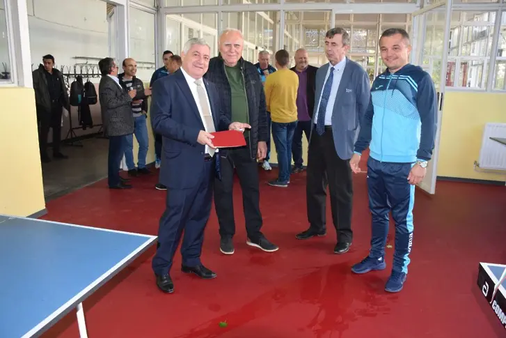 Откриха обновените зали за тенис в Русенския университет