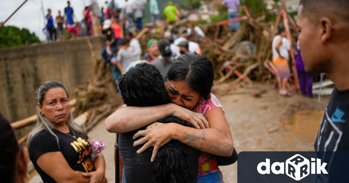 Интензивен дъжд в Северна Венецуела предизвика свлачище, което уби най-малко