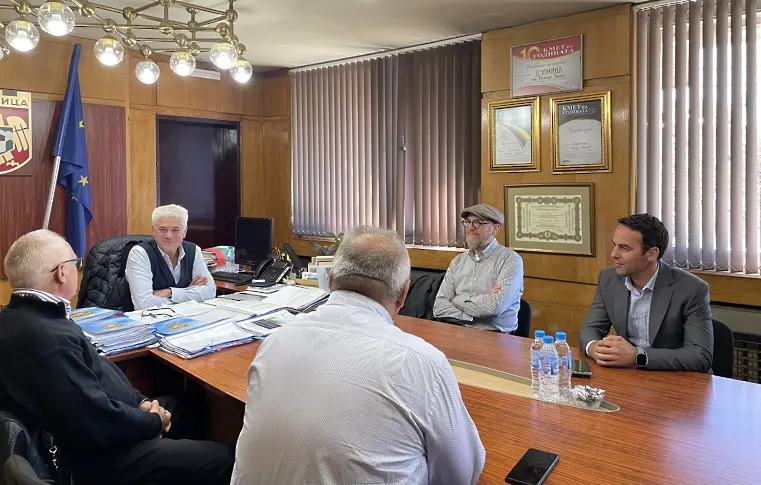 Първа работна среща с кметовете на общините Дупница и Сапарева баня - проведоха новоизбраните депутати от областта