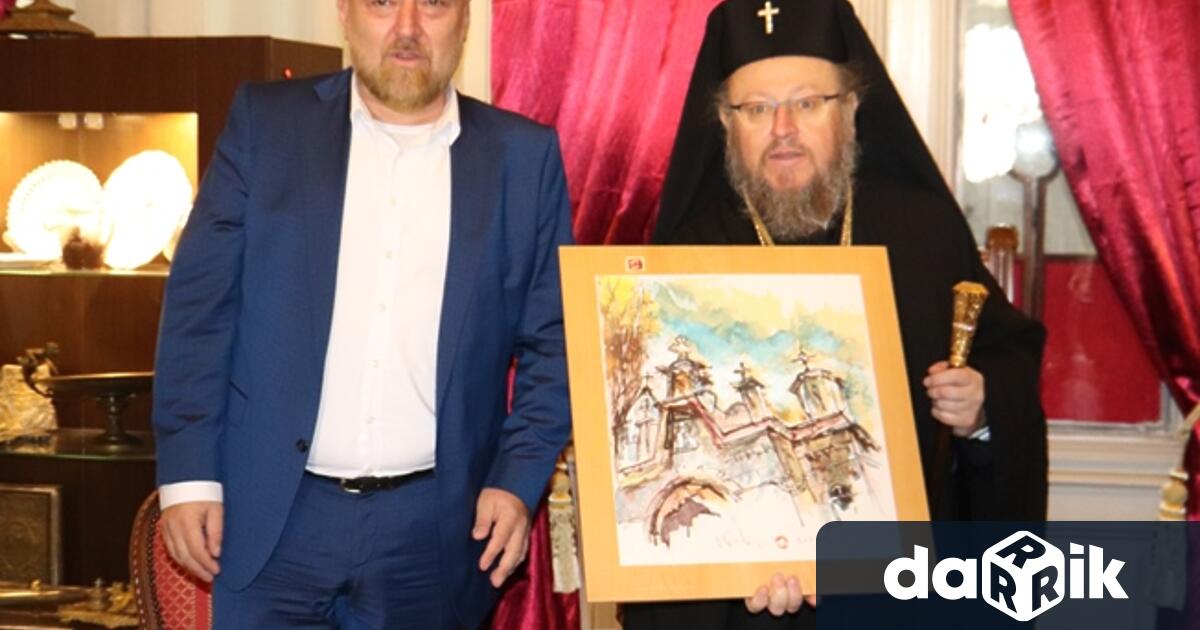 Специално изработена картина, изобразяваща катедралния храм в Русе Света Троица“,