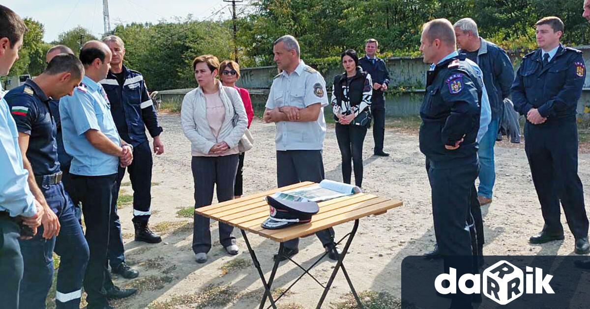 Десетчленен екип от Община Добричка и Регионалната дирекция Пожарна безопасност