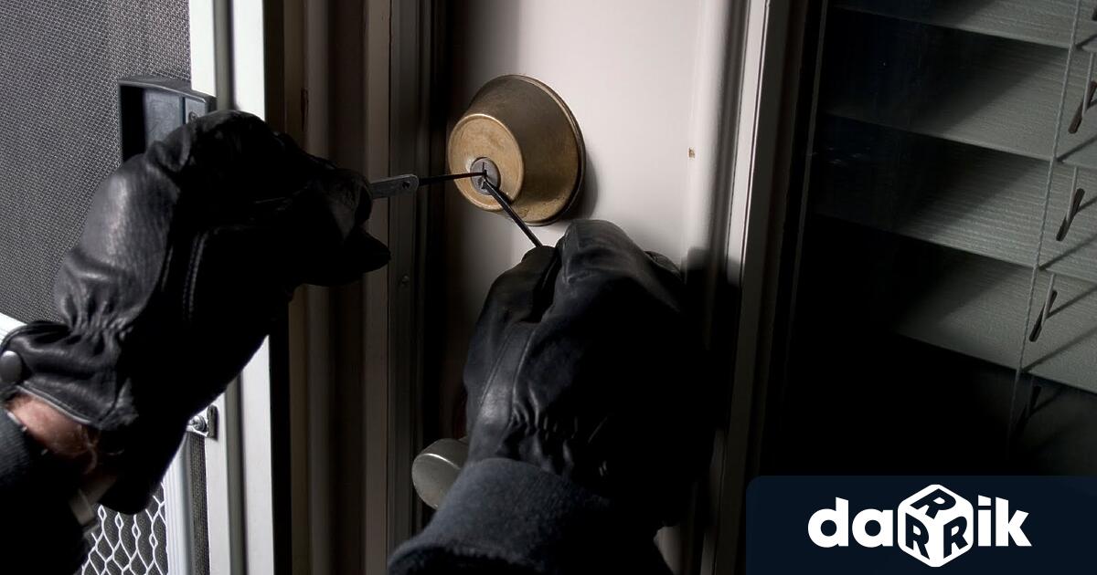 На 15.10.2022г., в РУ-Мездра е получено съобщение за кражба на