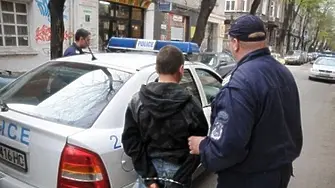 Откриха двама шестнадесетгодишни крадци, обрали миналата седмица 2 къщи в с. Георги Дамяново