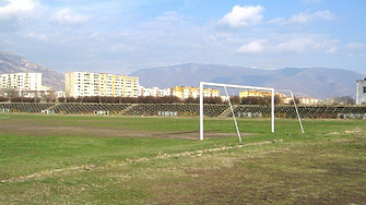 Военният стадион в Сливен е спортното съоръжение за което очакванията