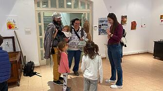 Изложба Праистория за деца беше откритав Историческия музей на Русе Експозицията е