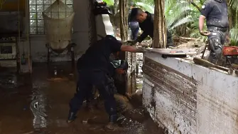 Ураганът Рослин причини огромни разрушения и взе жертви в Мексико (видео и снимки)