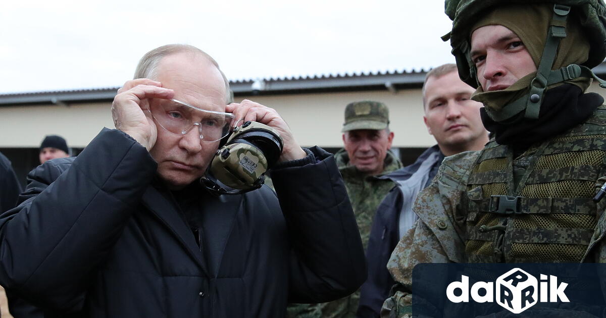 Руският президент Владимир Путин посети тренировъчна площадка, за да види