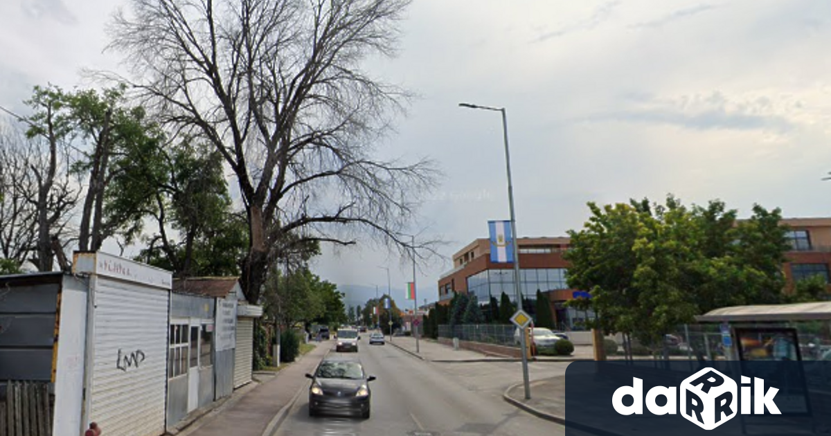 Движението на пътни превозни средства в участъка на Коматевско шосе“