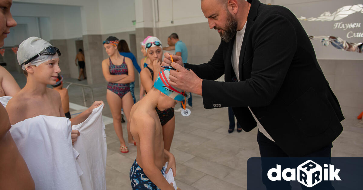 Закритият басейн в Сливен може да приеме състезания от календара