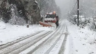 151 машини ще чистят снега по пътищата в Хасковско