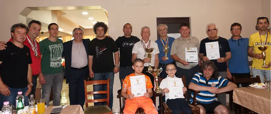 ШК Локомотив - Мездра спечели сребърните медали в Държавния шампионат по кореспондентен шахмат 