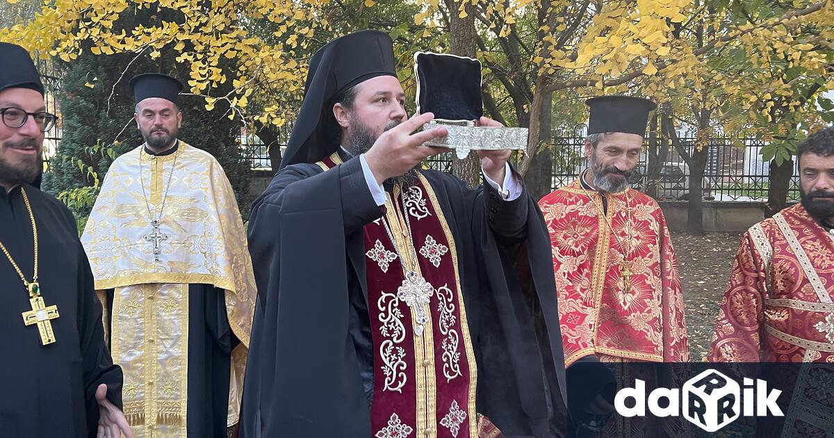 Частица от мощите на Св. Димитър са в Кюстендил. С