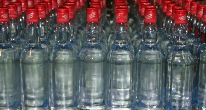 Полицията остави на сухо мъж от Вълчедръм - иззеха 284 литра незаконен алкохол от дома му