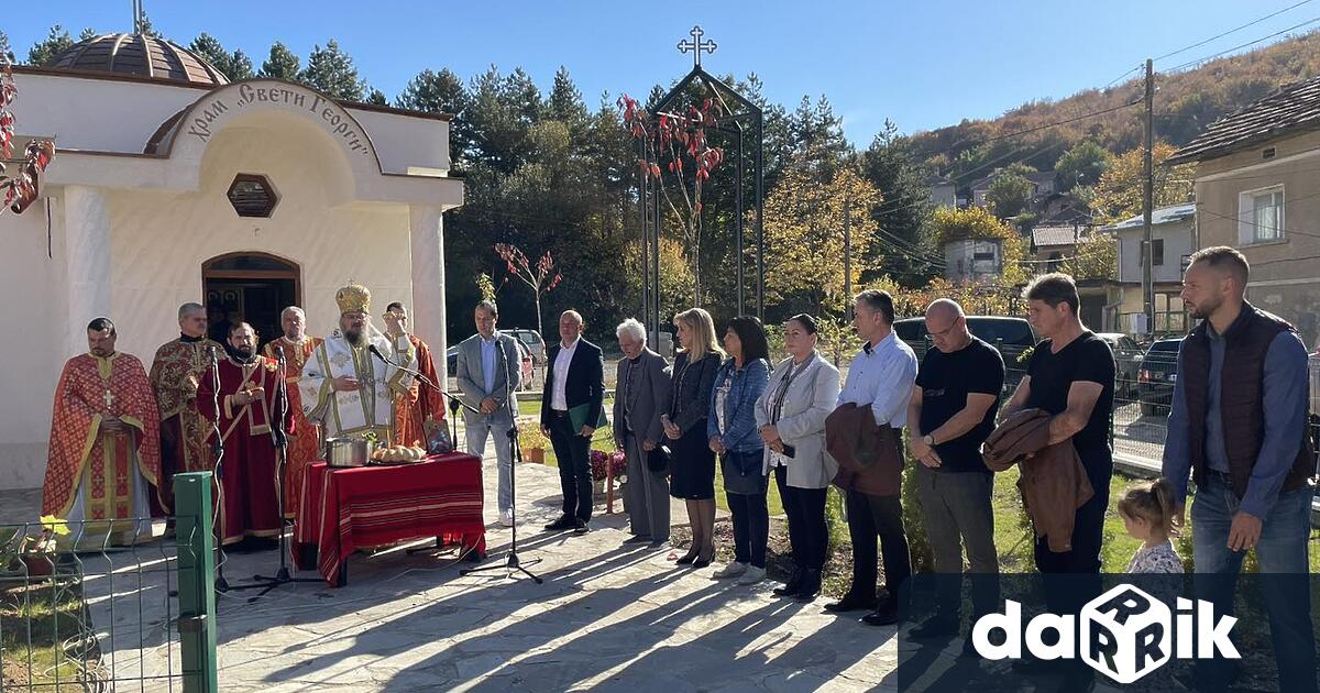 На официална церемония бе открит новоизграденият параклис “Св.Вмчк. Георги Победоносец