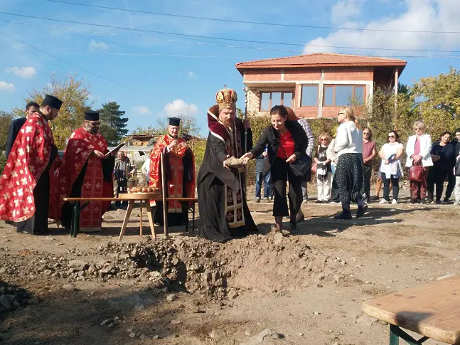 Дом за молитва, извор на вяра и единение: Драганово ще има свой храм