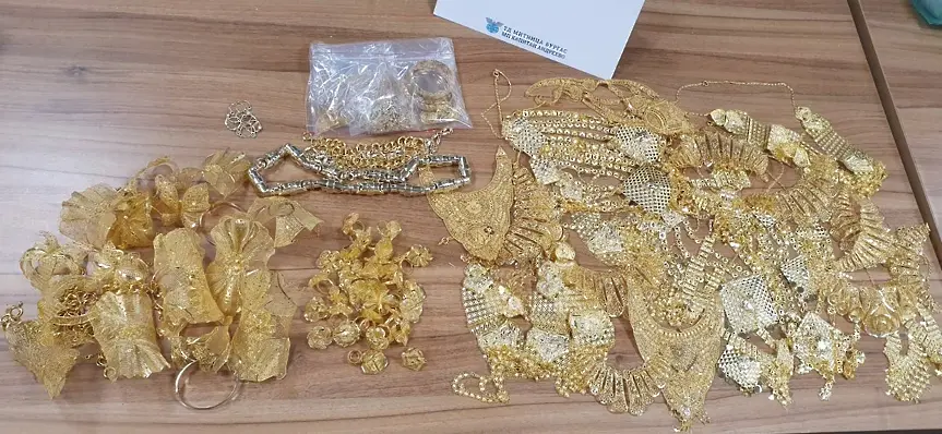 На „Капитан Андреево“ спряха контрабанда на близо 4 кг злато 