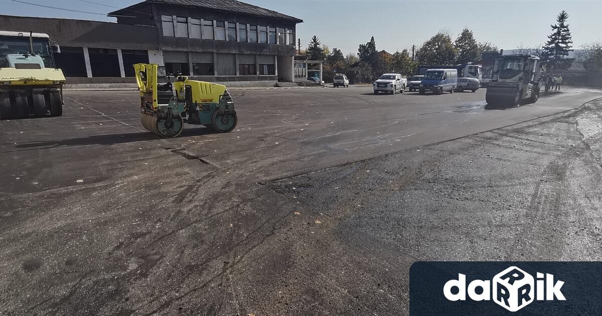 От днес стартира полагането на нов асфалт на алеята в