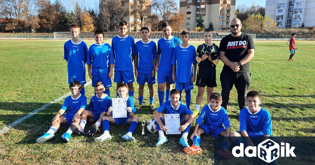 Отборът на ОУ Св. св. Кирил и Методий спечели общинските